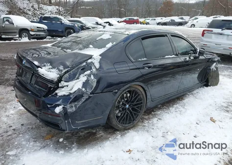 2021 BMW 750I xDrive z USA, uszkodzony, nr VIN WBA7U2C04MCF88659